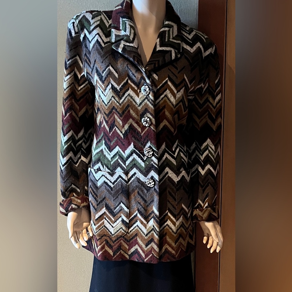 Missoni 3/4 length jacket. zigzag pattern, 90% Laine wool, 10% nylon. Medium. - Picture 3 of 8